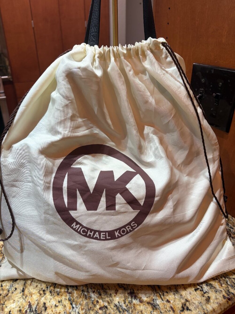 MICHAEL KORS BLACK LEATHER HOBO BAG - EUC - Picture 2 of 6